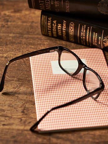 Book & Radio - Spectacles