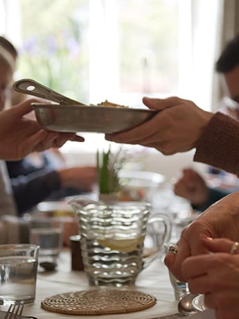 Dining room passing dish